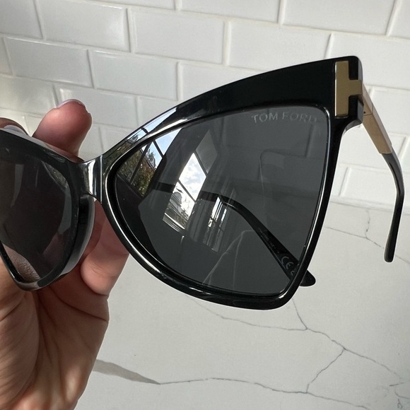 TOM FORD Cat Eye Sunglasses - Picture 14 of 14